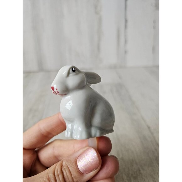 Nora Fleming Easter Bunny rabbit spring mini white retired - Picture 2 of 9